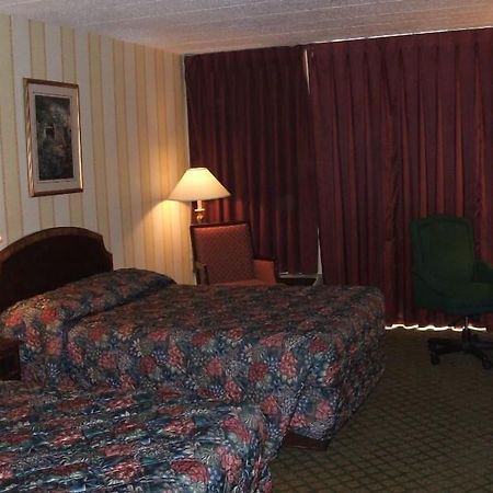 A Victory Inn & Suites - Ann Arbor Extérieur photo